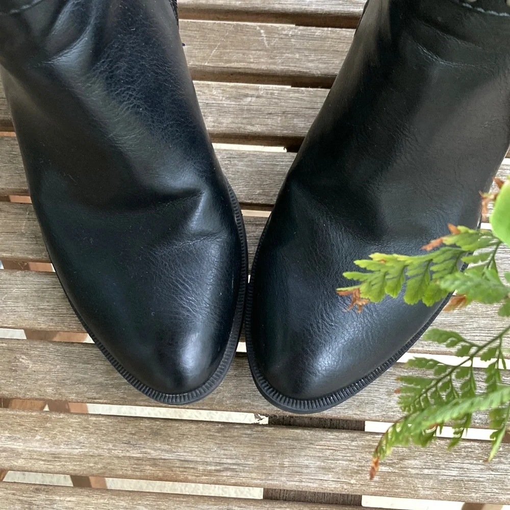 SOLD Sam Edelman Booties - Picture 4 of 9